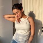 Avneet Kaur Instagram - in my clean girl era 🤍🌅