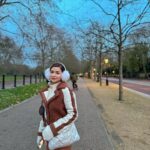 Avneet Kaur Instagram - It's your road, and yours alone, others may walk it with you, but no one can walk it for you 🍁🍂🤍❄️