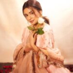 Avneet Kaur Instagram - Yeh fitoor mera ♥️🌹 Styled by @kmundhe4442 Outfit by @sheetalbatra Jewellery by @sajsavar Photography by @visualaffairs_va