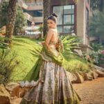 Avneet Kaur Instagram - Shaadi ka season hai 💚💛 #mehendi Outfit:- @studiobagechaa Earings:- @chandrakalm_jewellery Stylist:- @_vaishnavii.3011 @styledbykashishmutha Pune, Maharashtra