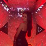 Avneet Kaur Instagram - I found these pictures damn cool 💙⚡️ London, United Kingdom
