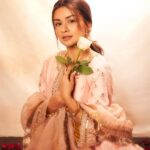 Avneet Kaur Instagram - Yeh fitoor mera ♥️🌹 Styled by @kmundhe4442 Outfit by @sheetalbatra Jewellery by @sajsavar Photography by @visualaffairs_va