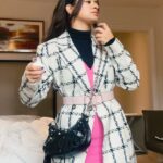 Avneet Kaur Instagram - Here’s adding one more to the GRWM series because you guys love it so much 💗✨ #grwm #cold #winterfashion #whatiwore Coat @the_honnete Styling @styling.your.soul x @socialpinnaclepr