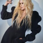 Avril Lavigne Instagram - @grazia_magazine_bg 🖤🖤 Photography: @janaschuessler Interview: @mitkoandonov Styling: @lynalyson_ Makeup: @alexisoakley Hair: @alanaschober Creative Director: @laurenbateshair Producer & Photography Assistant: @clairegrisolano Photography & Production Set Assistant: @emmaherschede Market Assistant: @kellygoldybrown Styling Assistants: @hannahhmstonee @trentdegr00t @styledbyrachelo Production: @greatsocialclub Set Stylist & Location Contact: @designtonik PR: @fullcoveragepr