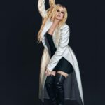 Avril Lavigne Instagram - @grazia_magazine_bg 🖤🖤 Photography: @janaschuessler Interview: @mitkoandonov Styling: @lynalyson_ Makeup: @alexisoakley Hair: @alanaschober Creative Director: @laurenbateshair Producer & Photography Assistant: @clairegrisolano Photography & Production Set Assistant: @emmaherschede Market Assistant: @kellygoldybrown Styling Assistants: @hannahhmstonee @trentdegr00t @styledbyrachelo Production: @greatsocialclub Set Stylist & Location Contact: @designtonik PR: @fullcoveragepr