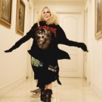 Avril Lavigne Instagram - @numero_netherlands 🧡🖤