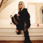 Avril Lavigne Instagram - @numero_netherlands 🧡🖤