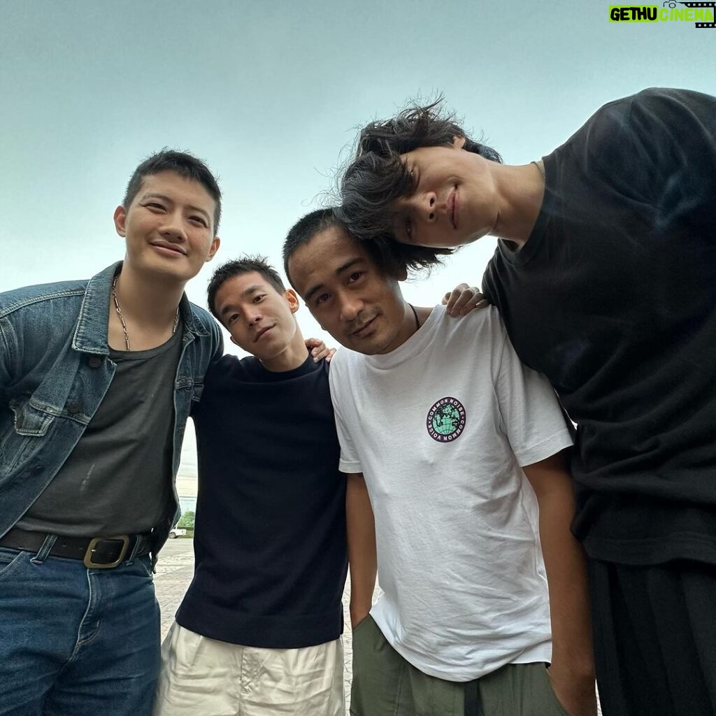 Awat Ratanapintha Instagram - DOI BOY crews⛰️🚶🏻‍♂️❤️ Watch now on Netflix globally. #DOIBOY #ดอยบอย #Netflix #NetflixTH