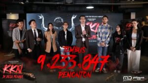 Awi Suryadi Instagram - Kami pamit ya. Terima kasih 9.233.847 peserta KKN yang sudah bertemu Badarawuhi di bioskop 🙏

Sampai jumpa lagi di bioskop akhir tahun ini untuk versi Extended! 40 menit lebih panjang!