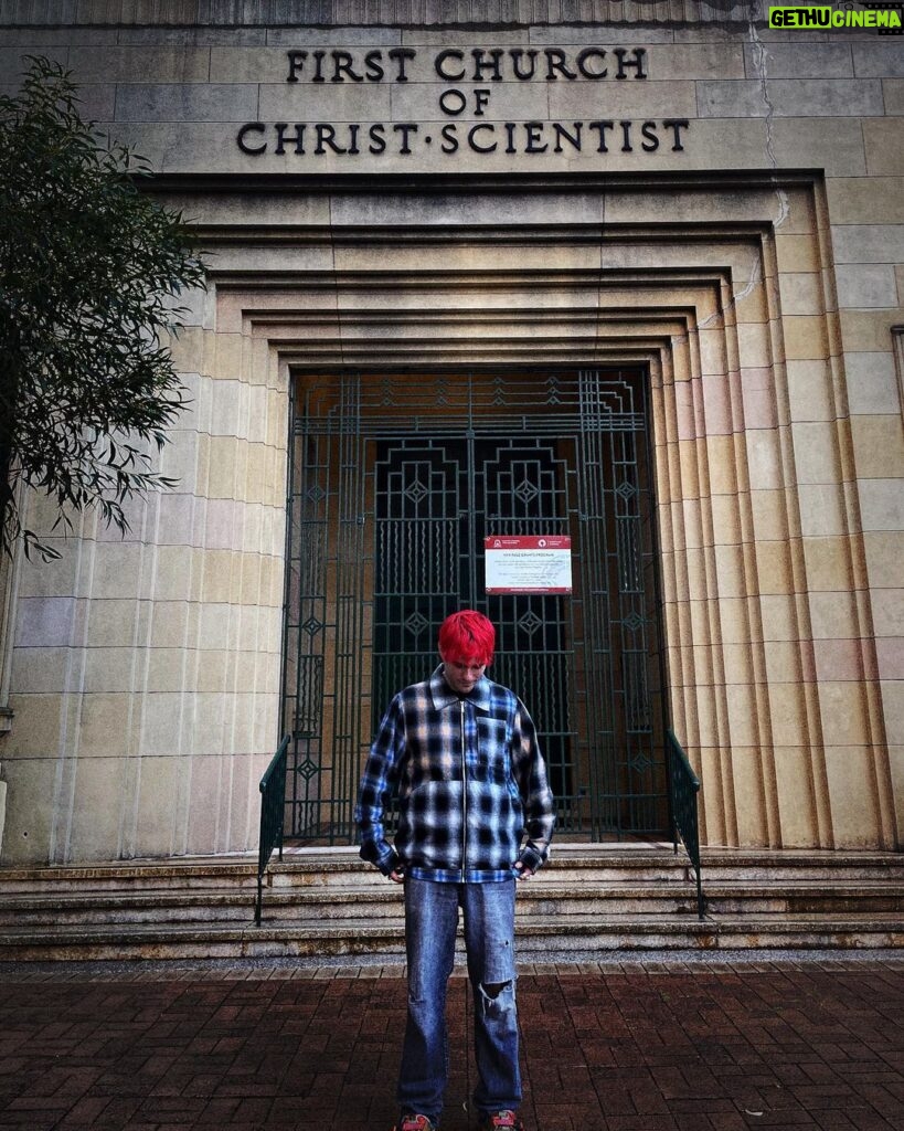 Awsten Knight Instagram - CHRIST SCIENTIST INTERNATIONAL