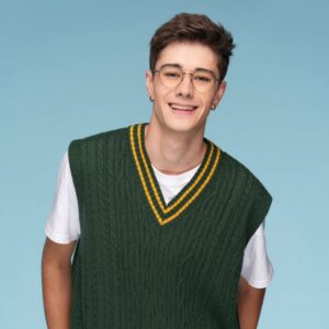 Axel Marbeuf Instagram - Ça y est, après des mois dans le secret, après des larmes, des rires et du stress, je suis plus qu'heureux de vous annoncer officiellement que je participe à la Star Academy 2023🌟 
 
Cette aventure qui a bercée notre enfance et qui a fait son grand retour l'année dernière, m'ouvre ses portes cette année. Me voici donc à la veille de déposer mes bagages aux château de Dammarie Les Lys. 
 
J'ai la chance unique de réaliser le rêve de ma vie : chanter du matin au soir 🎤
 
Ceux qui me connaissent savent que j'ai toujours voulu faire de cette passion mon métier et aujourd'hui j'ai cette opportunité incroyable de vivre mon rêve. Merci à tous ceux qui ont toujours cru en moi, à ceux qui me soutiennent et m'encourage et aussi à toutes les personnes qui vont me découvrir dans cette émission et qui nous soutiendront les autres élèves et moi ! 
 
L'aventure commence maintenant et vous pouvez compter sur moi pour tout donner à 1000% parce que je fais enfin ce que j'ai toujours attendu de faire et je le dois en grande partie à tous ceux qui m'entourent et qui sont bienveillant depuis tout ce temps. 🤍
 
Ma vie change et j'écoute enfin mon coeur alors j'espère vous revoir le plus tard possible et d'ici là soyez au rendez-vous  devant vos écrans pour suivre nos aventures avec mes nouveaux camarades !
 
La #StarAcademy me voilà ! 🌟

📸 @sipa.press