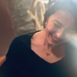 Ayça Bingöl Instagram - Seni kahkahalarla uğurluyorum 2023… umut dolu 2024 hoşgeldin❣️