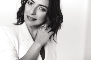 Ayça Bingöl Instagram - Bu akşam @startv 20.00’de @kardes.cocuklari 🌺🌺🌺