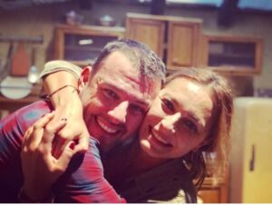 Ayça Bingöl Instagram - Sezonun son oyunu🎈ne güzel bir yıl geçirdik... nicelerine...