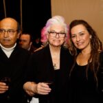 Ayça Bingöl Instagram - Sevgili Yıldız hocam, sizi çok özledim. Dün akşam “Ben Anadolu” yu oynadım sizi anma gecesinde. Gittiğiniz yerden bile bize hala ışık tutuyorsunuz…O kadar heyecanlıydım ki, kimler geldi kimler… Harika geçti…Her şey için her gün size teşekkür ediyorum, öğrenciniz olduğum için gurur duyuyorum. Canikonuz Ayça ❤️. @mamarttiyatro @enkasanat @gorkemyeltan @feryguler