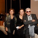 Ayça Bingöl Instagram - Sevgili Yıldız hocam, sizi çok özledim. Dün akşam “Ben Anadolu” yu oynadım sizi anma gecesinde. Gittiğiniz yerden bile bize hala ışık tutuyorsunuz…O kadar heyecanlıydım ki, kimler geldi kimler… Harika geçti…Her şey için her gün size teşekkür ediyorum, öğrenciniz olduğum için gurur duyuyorum. Canikonuz Ayça ❤️. @mamarttiyatro @enkasanat @gorkemyeltan @feryguler