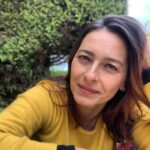 Ayça Bingöl Instagram - Sevgili 2021, şefkatle gel, bizi sarıp sarmala,hayallerimizi gerçekleştirmek için güç ver... seni büyük umutlarla bekliyoruz... Yeni yılımız kutlu olsun DÜNYA 🦋
