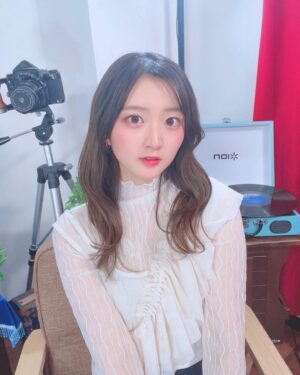 Aya Yamane Instagram - 『山根綺のゆるっと綺譚』今月もありがとうございました！
新年恒例の格付け企画。全問不正解でした。ちゃんと根拠も持って予想したので、結構悲しかった。。
5月12日にイベントを開催しますので、そこでリベンジします。
みんな、見守っててね...！！！
アーカイブも是非ご覧ください☺︎
#山根綺 #声優 #生放送 #ニコ生 #格付け #格付けチェック