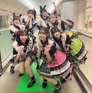 Aya Yamane Instagram - 心強いみなさん！最高の仲間です🥰大好きだ〜！！！💙 #フジテレビ #FNS歌謡祭2023 #fns歌謡祭 #うまぴょい伝説 #ウマ娘 #ウマ娘プリティーダービー #ダイタクヘリオス #完走 #⭐️