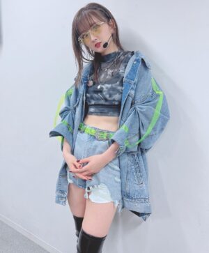 Aya Yamane Instagram - Day2もありがとうございました！
いつものシーズのパフォーマンスとは
一味違う美琴をお見せできたような気がします。
でも、もっと頑張ります。
8月のTIF、10月のライブ、12月の異次元フェス、
まだまだ美琴に会えるので
いろんな表情をプロデューサーさんに感じてもらえますように。
これからもずっと見ていてね☺️

#idolmaster #shiny #colors #アイマス #シャニマス #緋田美琴 #solo