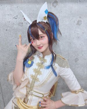 Aya Yamane Instagram - 『ウマ娘プリティーダービー 5thEVENT ARENA TOUR GO BEYOND -WISH- DAY1』
ダイタクヘリオス役として出走しました！⭐️
トレぴの声が聞きたいなと思って、
曲以外のところでイヤモニをちょっと外していたら、
ヘリオスー！！ってたくさん人が呼んでくれたのが聞こえました☺️
本当にありがとう🫶🏻✨
舞台に大きくスポットを当てていただいたことも、
たくさんのトレぴがヘリオスを応援してくれたことも、
全部全部嬉しかったです。
みんなの願い、想いを全部持って走り切ることが出来たし、
伝えたかったこと、届けたかったものは、
全部ステージに残せました！
5thツアー、次のヘリオスは9月の名古屋公演！
みんなの太陽ぶちかますんで、観に来てね〜！！

#ウマ娘 #5thevent #アリーナツアー #gobeyond #wish #ぴあアリーナmm