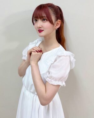 Aya Yamane Instagram - Day2もありがとうございました。💐
2日目はいつものポニーテール。
見た目だけではなく、歌、ダンス、MC、全ての表現において
今回はすごく悩み、考えたのですが
2日間かけて完成するこのライブの私なりの答えが
少しでも皆様の心に届いていたら嬉しいです。
いろんなifの世界、可能性があって
今プロデューサーさんや美琴と一緒にいられるのは
本当に奇跡みたいなことです。
いつもありがとう💐
これからもずっとずっと
側にいてくださいね。☺️
たくさん支えてくださったスタッフの皆様にも
本当に感謝です。。

いやぁそれにしても、
天気凄かったな、、
これも演出か...？って思うくらい見事だった。。🌦👏🏻

#アイドルマスター #シャイニーカラーズ #アイマス #シャニマス #idolmaster #shiny #colors #緋田美琴 #声優 #アイドル #live