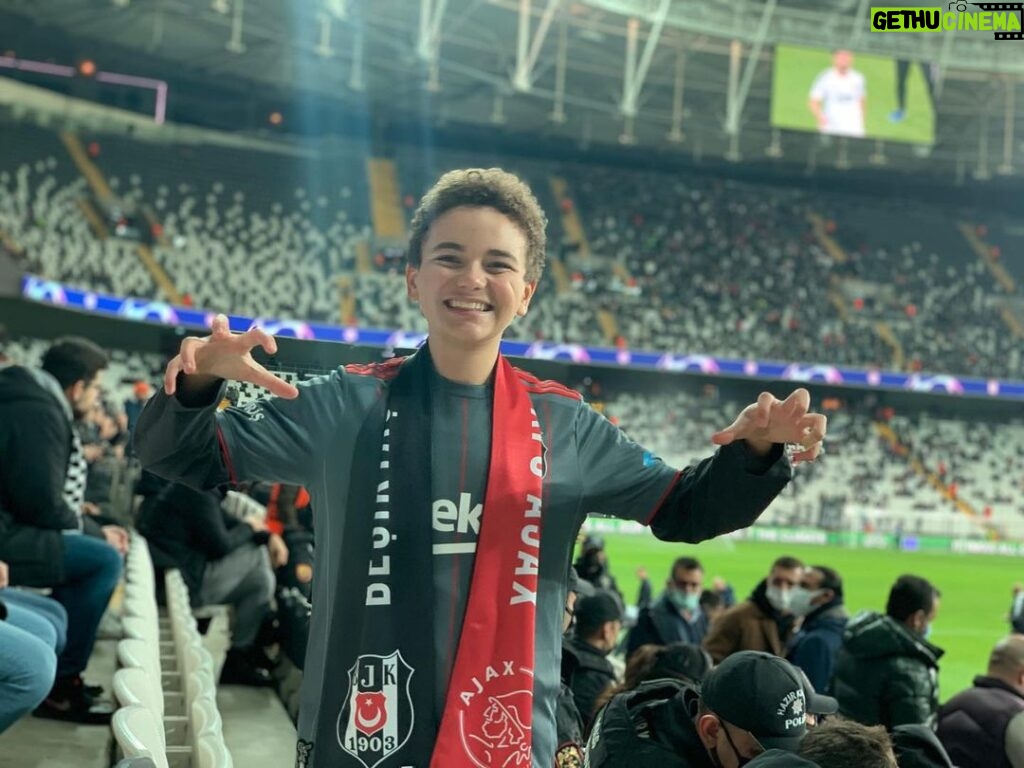 Aybars Kartal Özson Instagram - Beşiktaş’ın Maçı Var…⬛⬜
