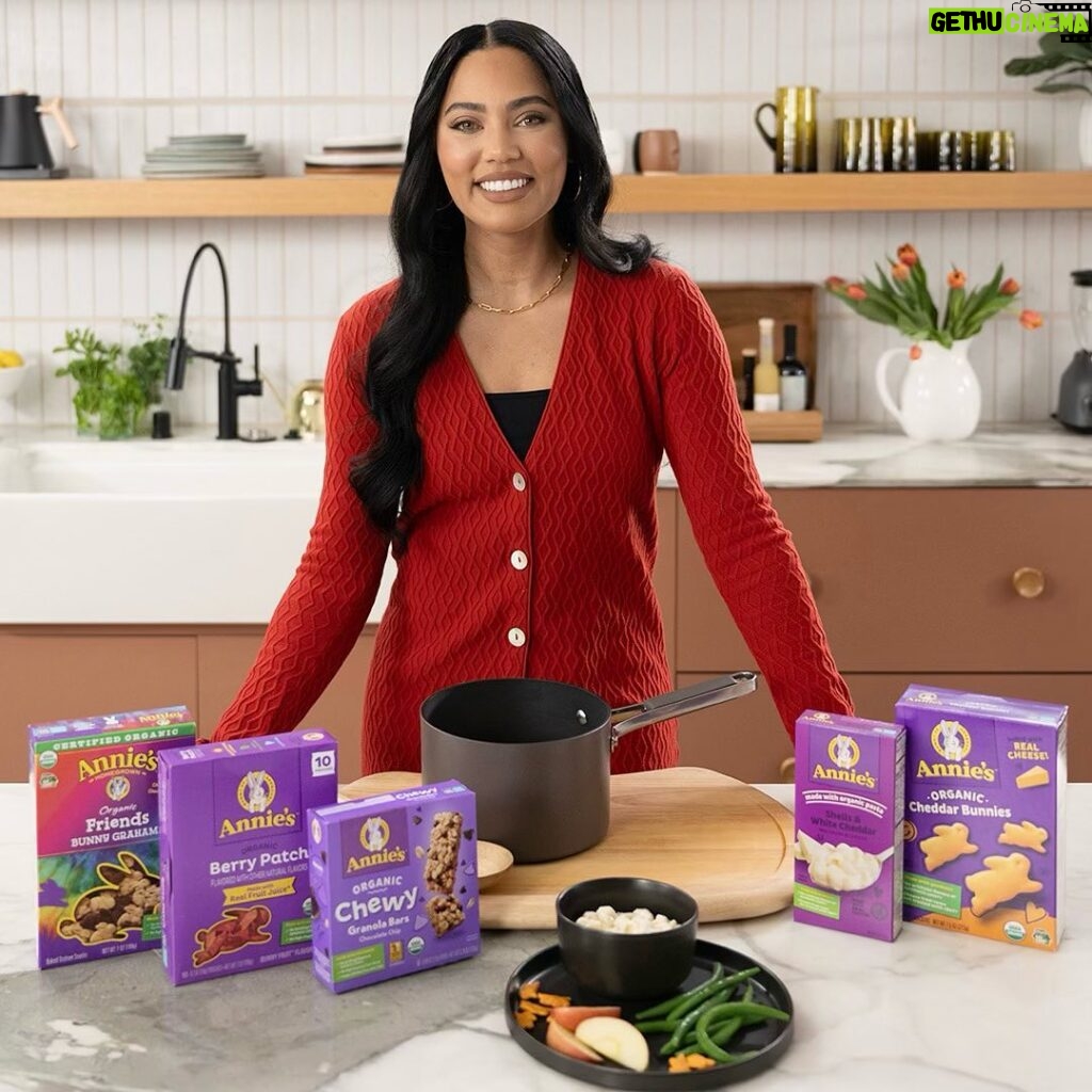 Ayesha Curry Instagram - @Annieshomegrown has always been a staple in our house. From their Mac & Cheese to their many snack options, they are a favorite in our household. Pairing their delicious taste and nourishing ingredients with the emphasis they put on creating environmentally friendly packaging and products, Annie’s has everything I’m looking for when browsing the grocery store. That’s why I’m proud to be a partner with them this year. I don’t have to compromise on quality or taste with Annie’s, which makes feeding my family the easiest - and yummiest - part of my day. 💜