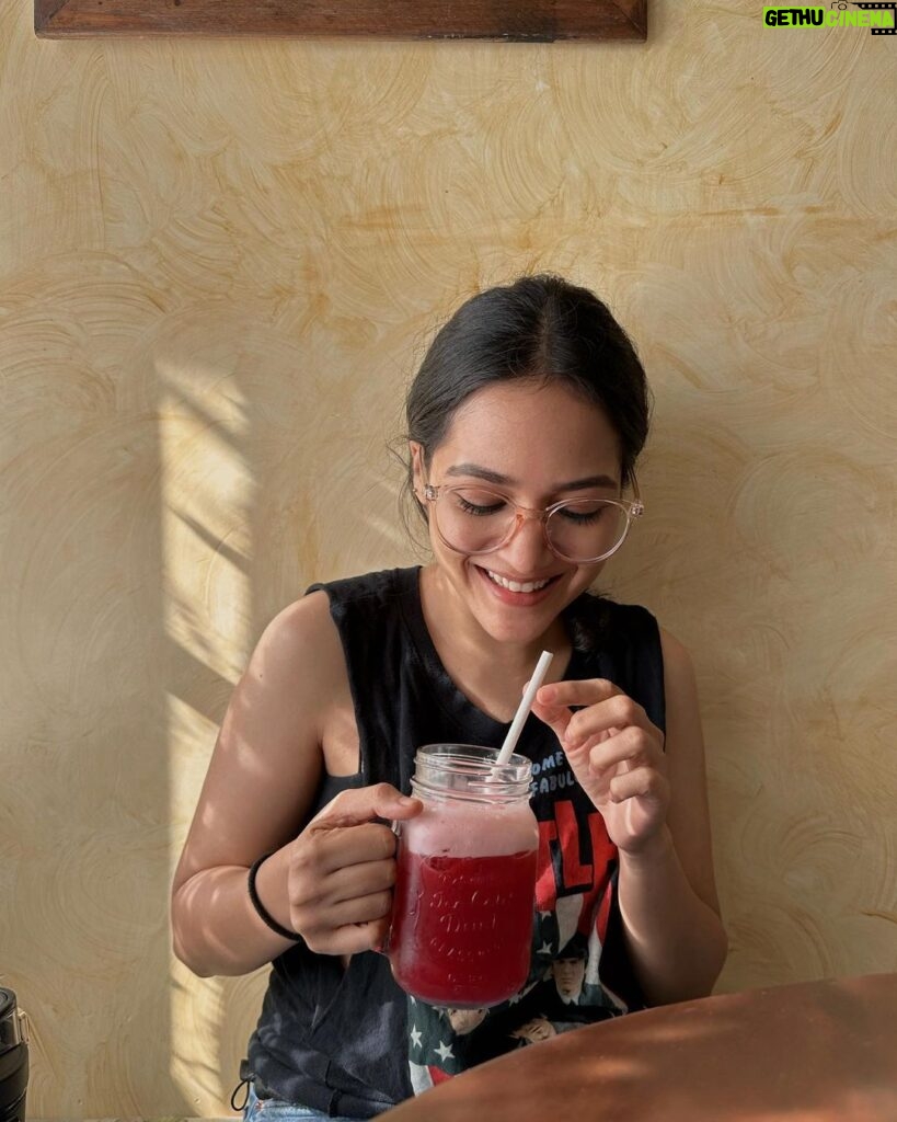 Ayesha Kaduskar Instagram - iced tea season