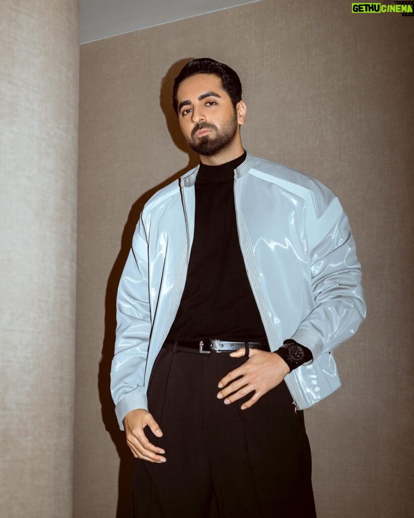 Ayushmann Khurrana Instagram - 🌙🤍 🌑 🖤 🩶