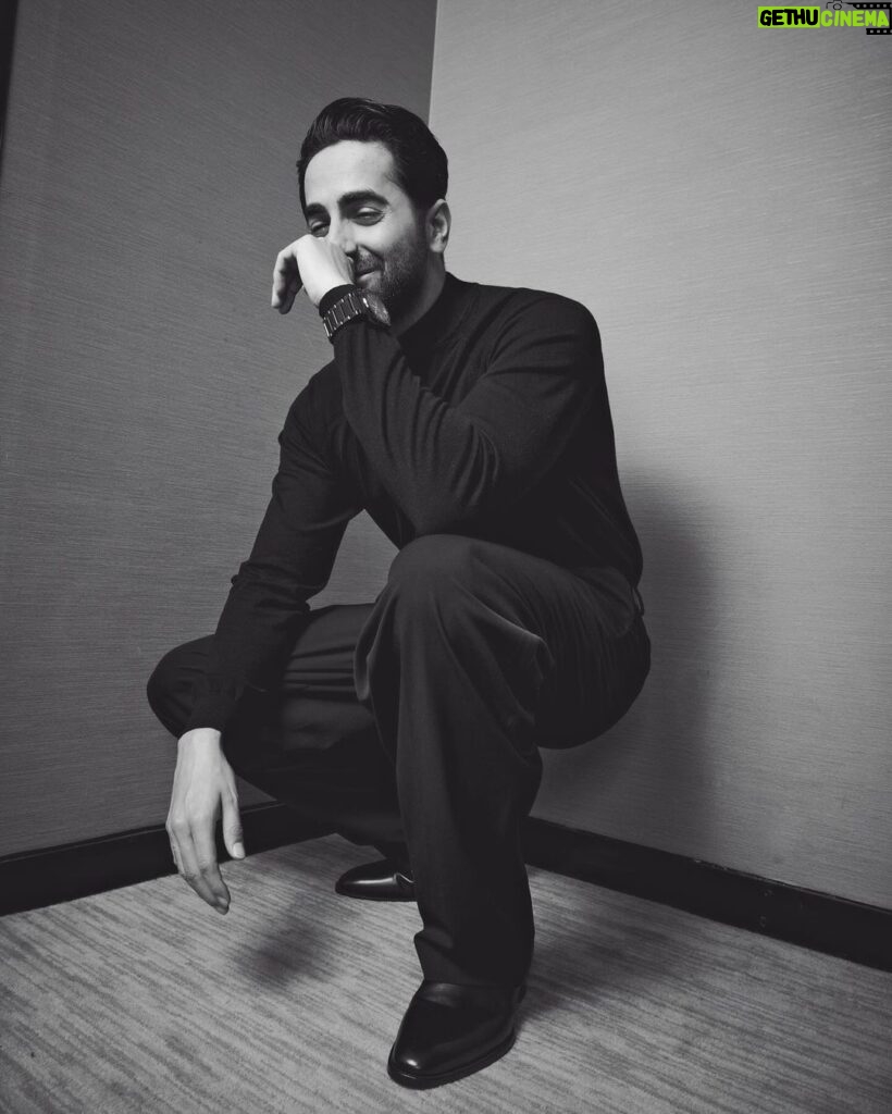 Ayushmann Khurrana Instagram - 🌙🤍 🌑 🖤 🩶