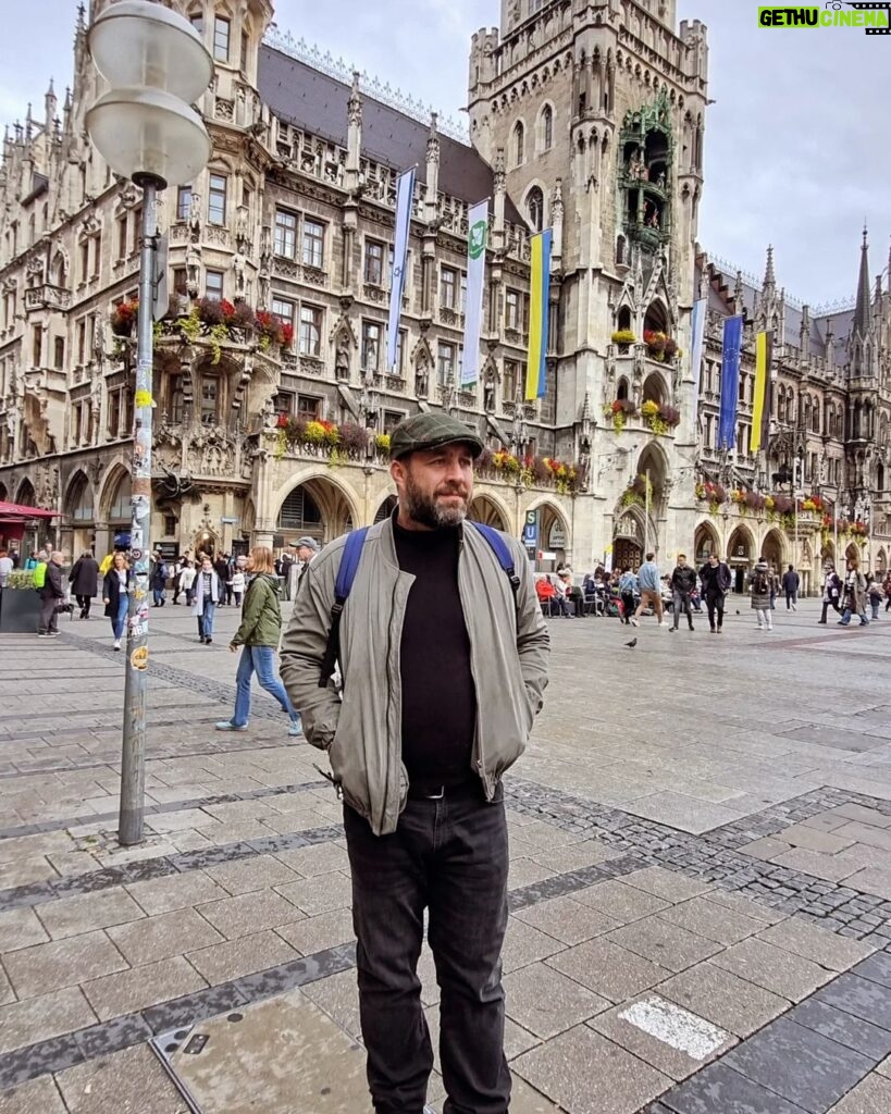 Azer Aydemir Instagram - München. Germany 🇩🇪 2023 #october #vibes #rainyeurope Munich, Bavaria, Germany