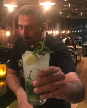 Aziz Kedi Instagram - mojito, ergo sum.