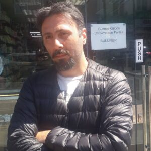 Aziz Kedi Instagram - bu hüzün değil, bu aradığını en sonunda bulmuş olmanın tatlı yorgunluğu.