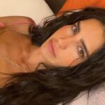 Bárbara de Regil Instagram - 🇷🇺 Спасибо 🎬 mi primera Película RUSA 🎢 ( si, en ruso ) Y hasta hoy el proyecto que más me reto mentalmente 🧠😮‍💨 llore , me estrese , pensaba en 3 idiomas , no dormía de los nervios del miedo …. pero LO LOGRE ! SOLA 👊🏻 ( y con la ayuda de clases con mi maestra rusa día y noche ) ❤️‍🩹 Estoy muy orgullosa de MI 🧠 Mi primer Pelicula en ruso spasibo rossiyskoy komande, ya lyublyu tebya i uzhe ochen' skuchayu po tebe 😭 Mi equipo mexicano en este viaje ruso son lo MÁXIMO ! 👏🏻 BRAVO