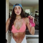 Bárbara de Regil Instagram - Ayer tuve día libre 🇷🇺🎥🎬… y lo aproveche al MÁXIMO ❤️‍🩹 🎶 : trata de ser feliz con lo que tienes , vive la vida intensamente …..luchando lo conseguirás 🎶 ( esa canción canto la Chamán y se me salieron las lagrimas ) ♥️🧠🔄 Artisan Hotel Resort & Spa - Playa Chachalacas