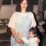 Bárbara de Regil Instagram - Mi mamá : guerrera , despistada , alegre , divertida , intensa , repetitiva , preocupona , amorosa … Mi mamá , esa mujer que no cambiaba por nada ni por ninguna . Amo y agradezco lo que eres y lo que siempre luchaste por mi y mi hermana Feliz día mamita @barbaraalfaror
