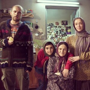 Babak Hamidian Instagram - "من دیه گو مارادونا هستم" به فجر می رسد.
مثل همیشه، #ببینیدمون !