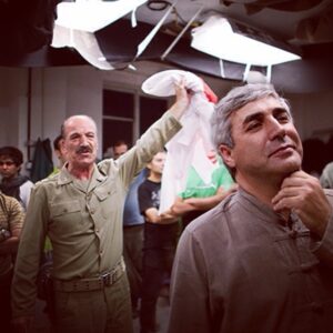 Babak Hamidian Instagram - آقاي كارگردان🎬
و سعيد راد كه يك 'انسان فراموش ناشدني' هستش
Photo by: Armin Mehrd  #backstage