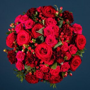 Babben Larsson Instagram - Till alla men kanske framför allt till dig som inte får en blomma från någon älskad idag ger jag denna bukett (bild lånad från Euroflorist)