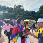 Bae Hyun-jin Instagram - #한옥마을 #낭만뿜뿜 #봉산탈춤 #페스티발 제 1회 봉산탈춤 축제 집행위원장입니다 놀러오세요!!! Namsangol Hanok Village, Seoul, South Korea