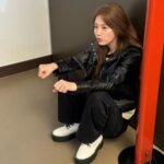 Bae Suzy Instagram - 게스 게스 게스 게스 🎀