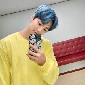Baek Seo Hoo Instagram - ⠀⠀
🐣
