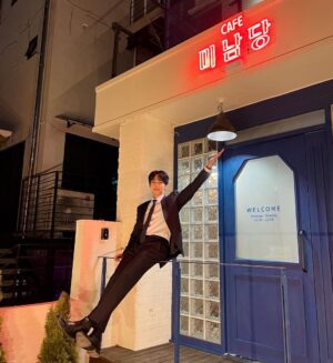 Baek Seo Hoo Instagram - ⠀⠀
미남당으로 오세요!!! 오늘 9시 50분 첫방송!! 
⠀⠀
#kbsdrama #미남당 #월화드라마