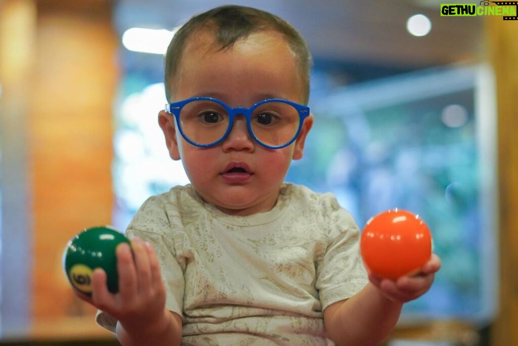 Baim Wong Instagram - Lho itu kan kacamata Kaka Kiano .. Kenzo & Cipung