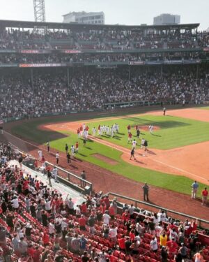 Barbara Palvin Instagram - My first baseball game and what a game it was 😍 @redsox