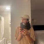 Barbara Pravi Instagram - Canada - NYC, express et zinzin (Pour voir le point ultime de non retour du sex-appeal c’est la dernière photo) 📺⛏️❤️‍🔥🌹