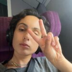 Barbara Pravi Instagram - Life lately ☀️✨ 1. Enfant sur canapé par @seuil974 2. Ma vie dans les trains : special guest Myriam Abel 3. Ma vie dans les trains: solitude 4. Couscous party à 8h du matin 5. Ultra chéries 6. Ma vie dans les trains: recueillement 7. Enfants en répétitions 8. Les choristes 9. Faut vraiment que j’apprenne à danser 10. Mais vraiment.