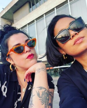 Barrett Doss Instagram - 🦩➕🦂🖤🇬🇧 

@katiedeltaco
