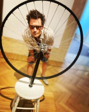 Bartosz Gelner Instagram - sztuka w sztuce vol. 13
słuszne koncepcje.
#art#museum
#gallerianazionaledartemoderna 
#marcelduchamp